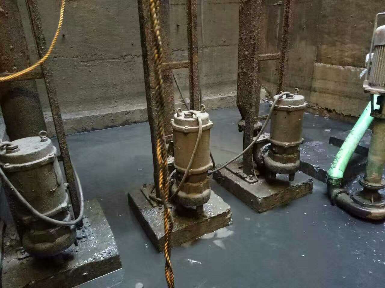 临海污水池清理